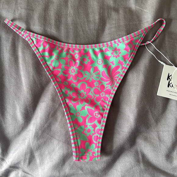 Kulani Kinis tanning thong, bikini bottoms yucca tucca NWT MEDIUM - Picture 9 of 10